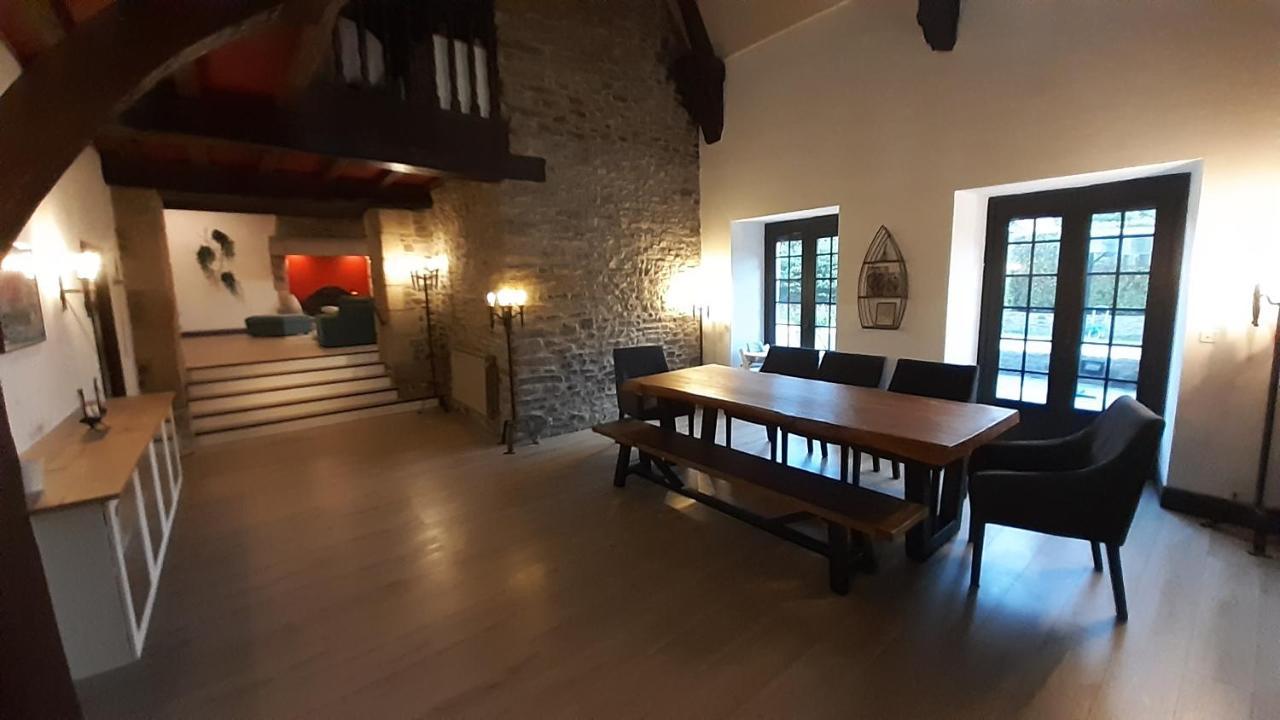Petit Manoir Proche Dinan - Chambre D'Hotes Lanvallay エクステリア 写真